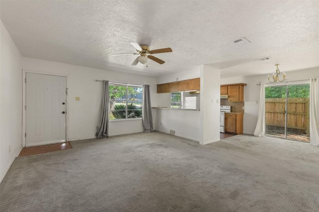 217 Lazy Lane A, Conroe, TX 77301