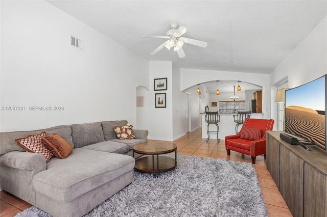 13100 NW 11th Dr, Sunrise, FL 33323