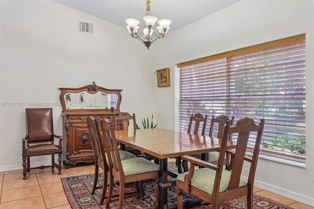 13100 NW 11th Dr, Sunrise, FL 33323