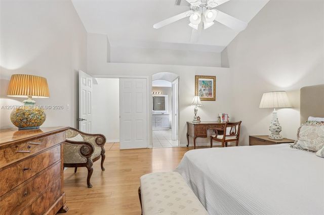 13100 NW 11th Dr, Sunrise, FL 33323