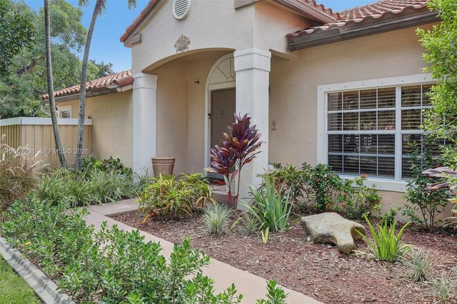 13100 NW 11th Dr, Sunrise, FL 33323