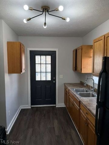 3028 W 104th Street, Cleveland, OH 44111