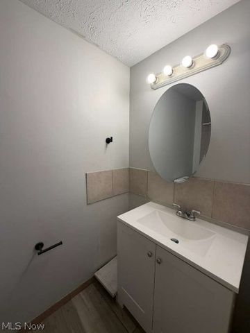 3028 W 104th Street, Cleveland, OH 44111