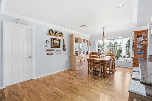 916 Ferry Road, Grants Pass, OR 97526