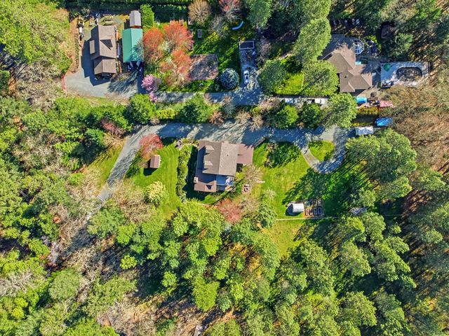 916 Ferry Road, Grants Pass, OR 97526