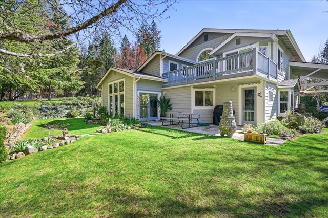 916 Ferry Road, Grants Pass, OR 97526