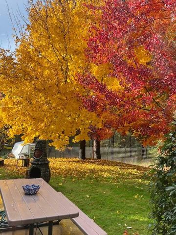 916 Ferry Road, Grants Pass, OR 97526