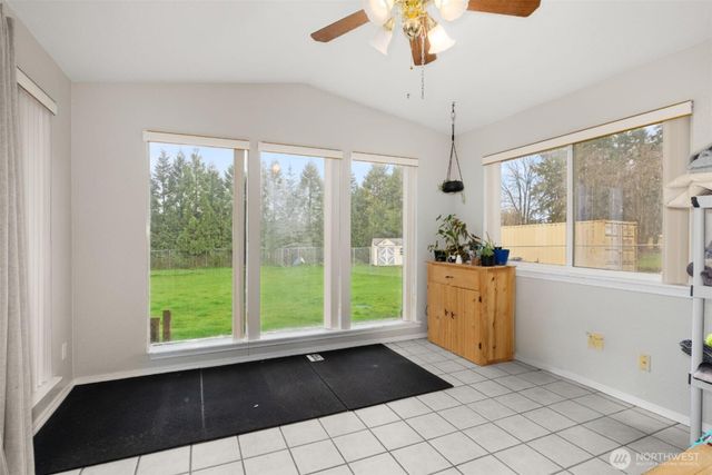 888 King Road, Winlock, WA 98596