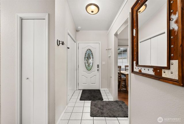 888 King Road, Winlock, WA 98596