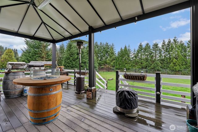 888 King Road, Winlock, WA 98596