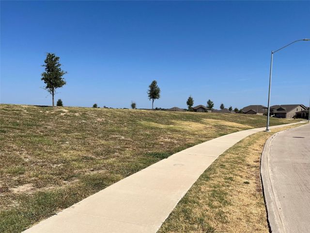 2929 Spotted Fawn Drive, Fort Worth, TX 76108