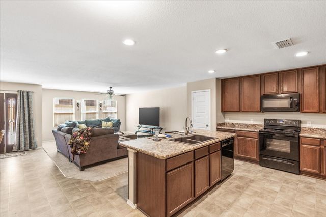 2929 Spotted Fawn Drive, Fort Worth, TX 76108