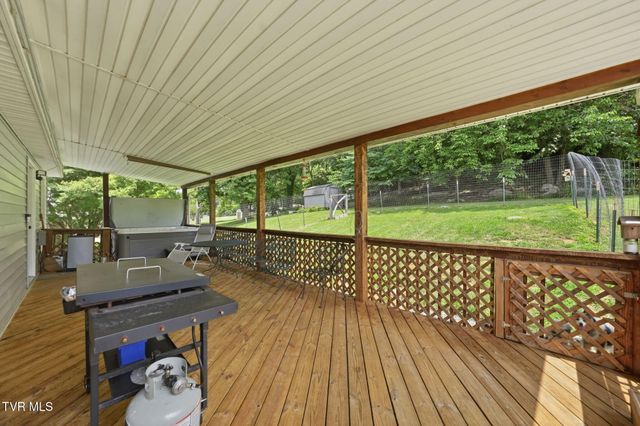172 Echo Lane, Bluff City, TN 37618