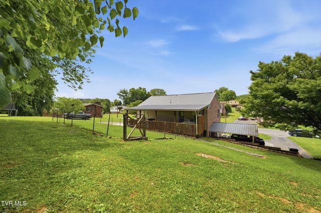 172 Echo Lane, Bluff City, TN 37618
