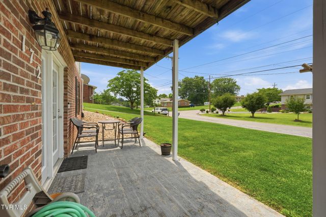 172 Echo Lane, Bluff City, TN 37618
