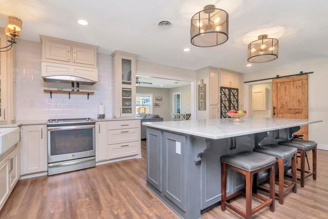 2201 S VILLAGE AVENUE, Tampa, FL 33612