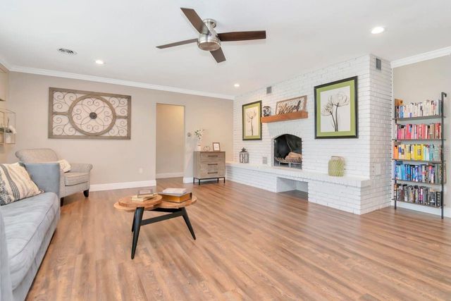 2201 S VILLAGE AVENUE, Tampa, FL 33612