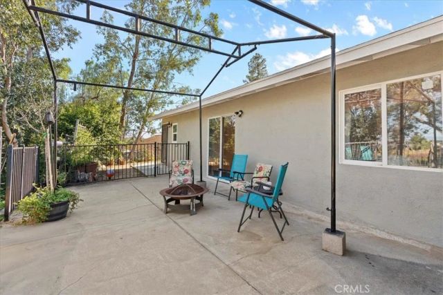 5940 Avenue Juan Bautista, Jurupa Valley, CA 92509