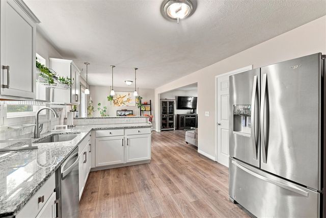59595 Silvergrass Drive, Mattawan, MI 49071