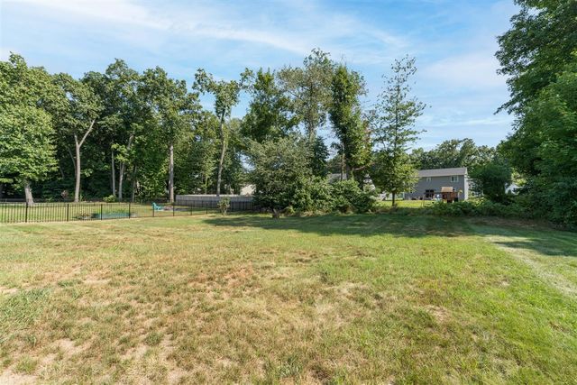 59595 Silvergrass Drive, Mattawan, MI 49071