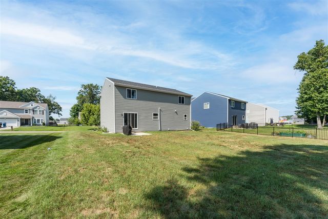59595 Silvergrass Drive, Mattawan, MI 49071