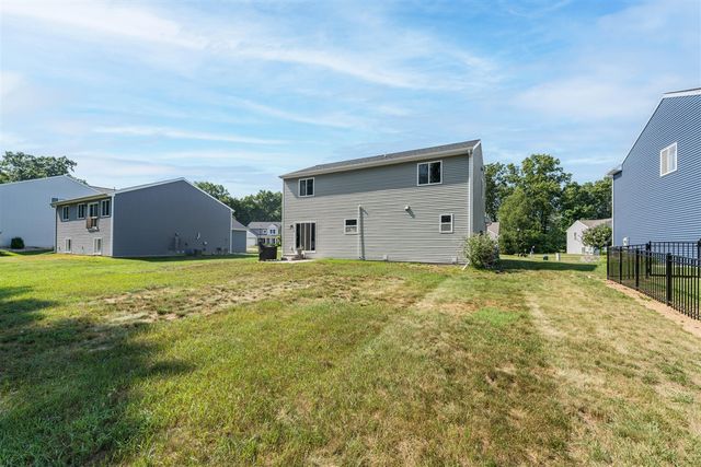 59595 Silvergrass Drive, Mattawan, MI 49071