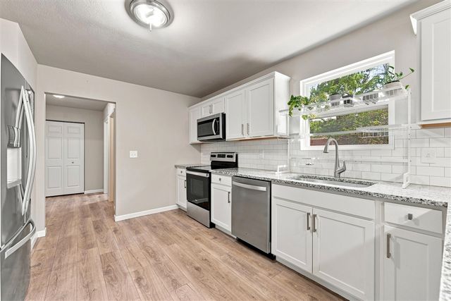 59595 Silvergrass Drive, Mattawan, MI 49071