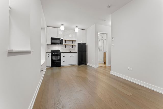 6019 N Winthrop Avenue 212, Chicago, IL 60660
