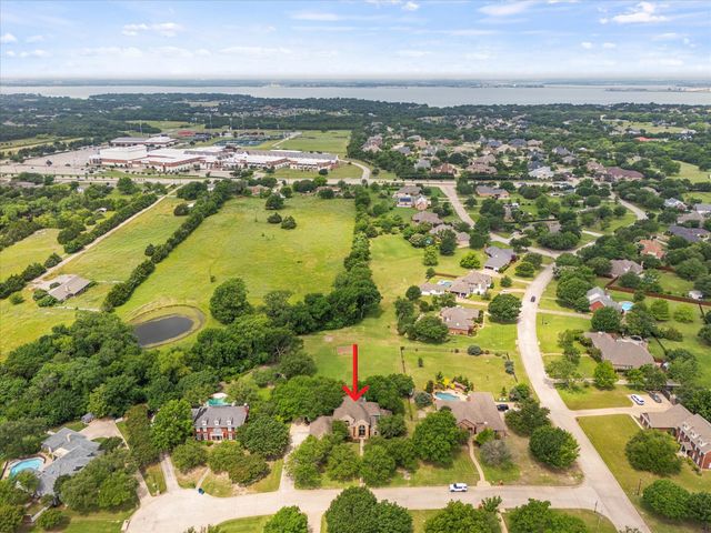 820 Windlake Circle, Heath, TX 75032