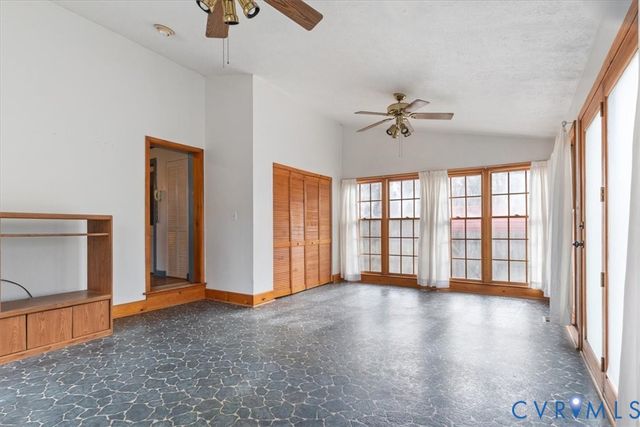 11221 Hanover Courthouse Rd, Hanover, VA 23069