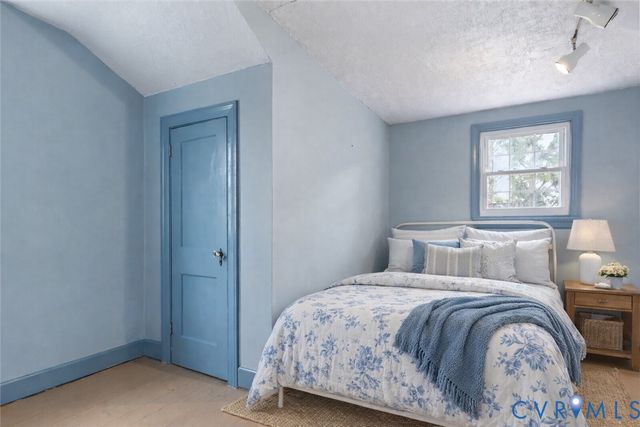 11221 Hanover Courthouse Rd, Hanover, VA 23069