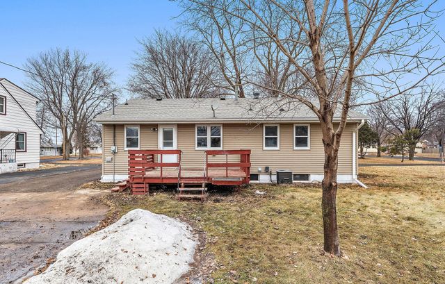 136 Panorama Avenue, Fridley, MN 55421