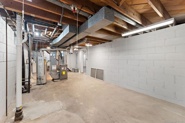 136 Panorama Avenue, Fridley, MN 55421