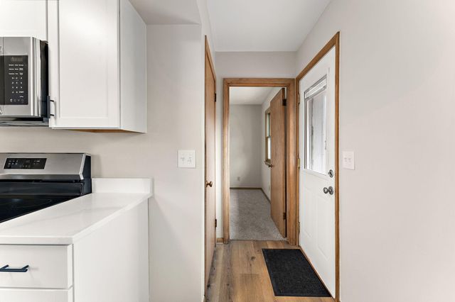 136 Panorama Avenue, Fridley, MN 55421