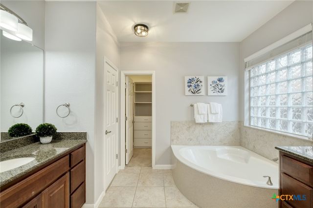 12421 Black Hills Drive, Austin, TX 78748