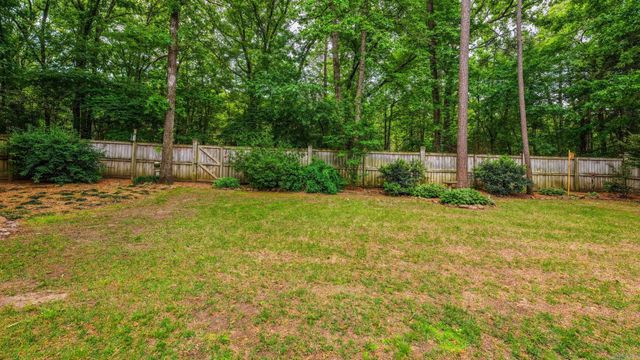 79 Aberdeen Drive, Little Rock, AR 72223