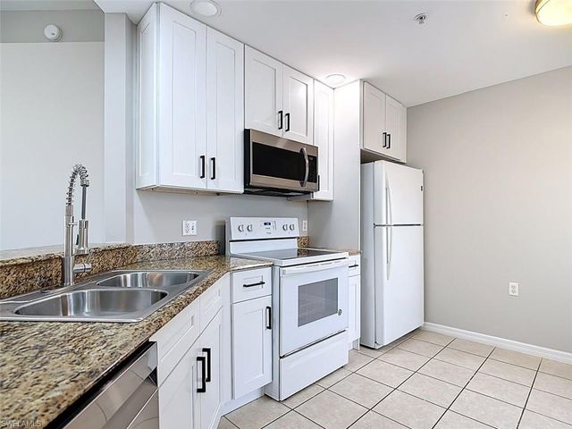 12151 Summergate CIR # R101, Fort Myers, FL 33913