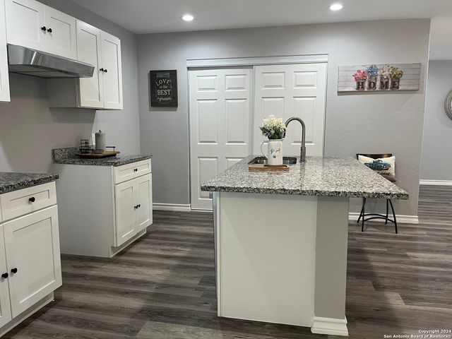 2830 CHRISTIAN DR, San Antonio, TX 78222