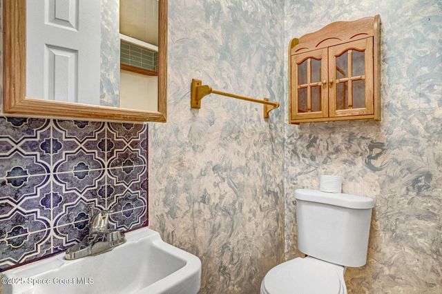 1081 Sunswept Road NE, Palm Bay, FL 32905