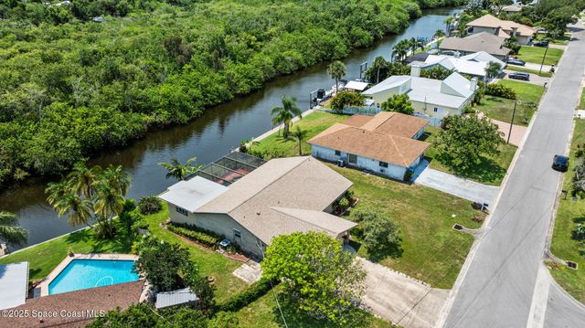 1081 Sunswept Road NE, Palm Bay, FL 32905