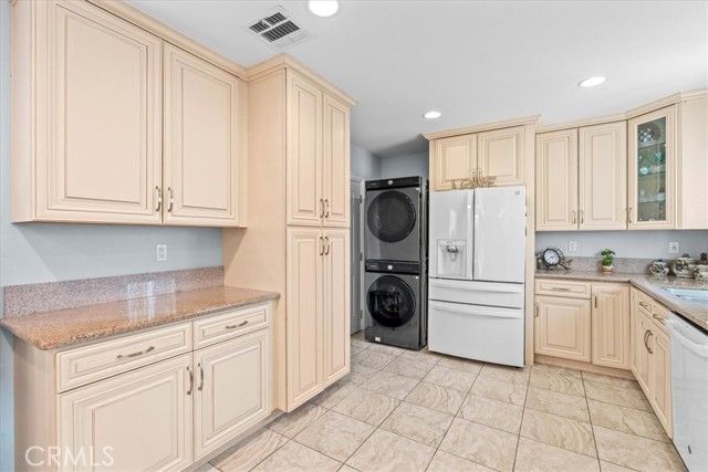 15951 Simonds Street, Granada Hills (los Angeles), CA 91344