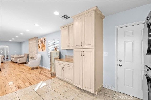 15951 Simonds Street, Granada Hills (los Angeles), CA 91344