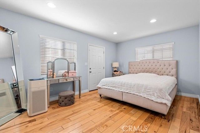 15951 Simonds Street, Granada Hills (los Angeles), CA 91344