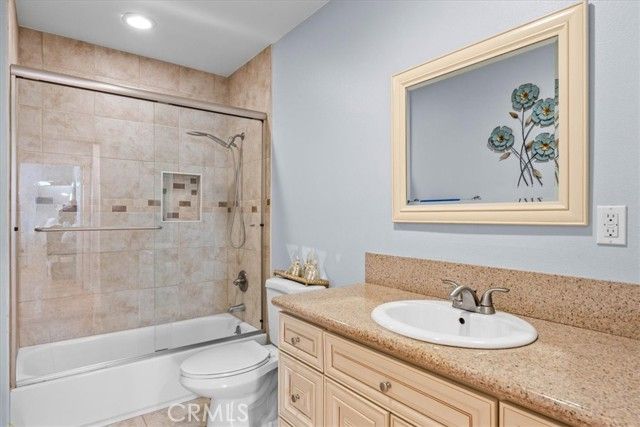 15951 Simonds Street, Granada Hills (los Angeles), CA 91344