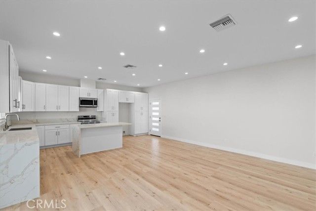 15951 Simonds Street, Granada Hills (los Angeles), CA 91344