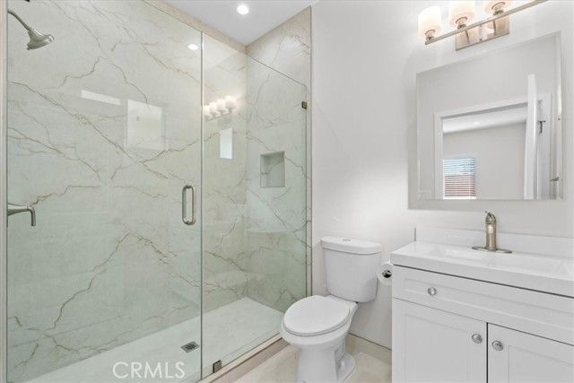 15951 Simonds Street, Granada Hills (los Angeles), CA 91344