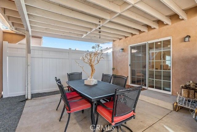 15951 Simonds Street, Granada Hills (los Angeles), CA 91344