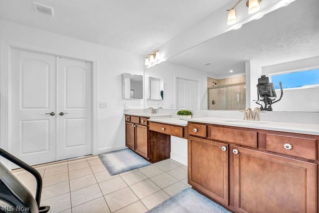 5250 Duxbury Drive, Copley, OH 44321