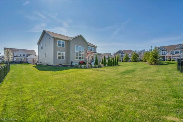 5250 Duxbury Drive, Copley, OH 44321