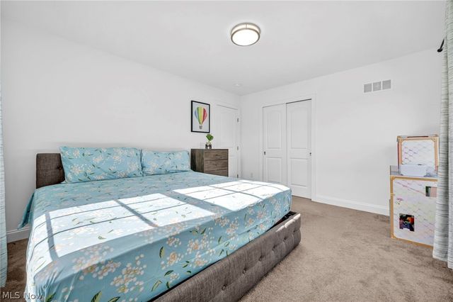 5250 Duxbury Drive, Copley, OH 44321